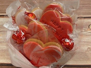 Valentine's 'Oh so pretty' heart shaped gift box