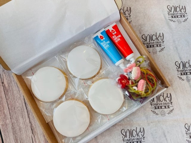 Decorate your own biscuit box